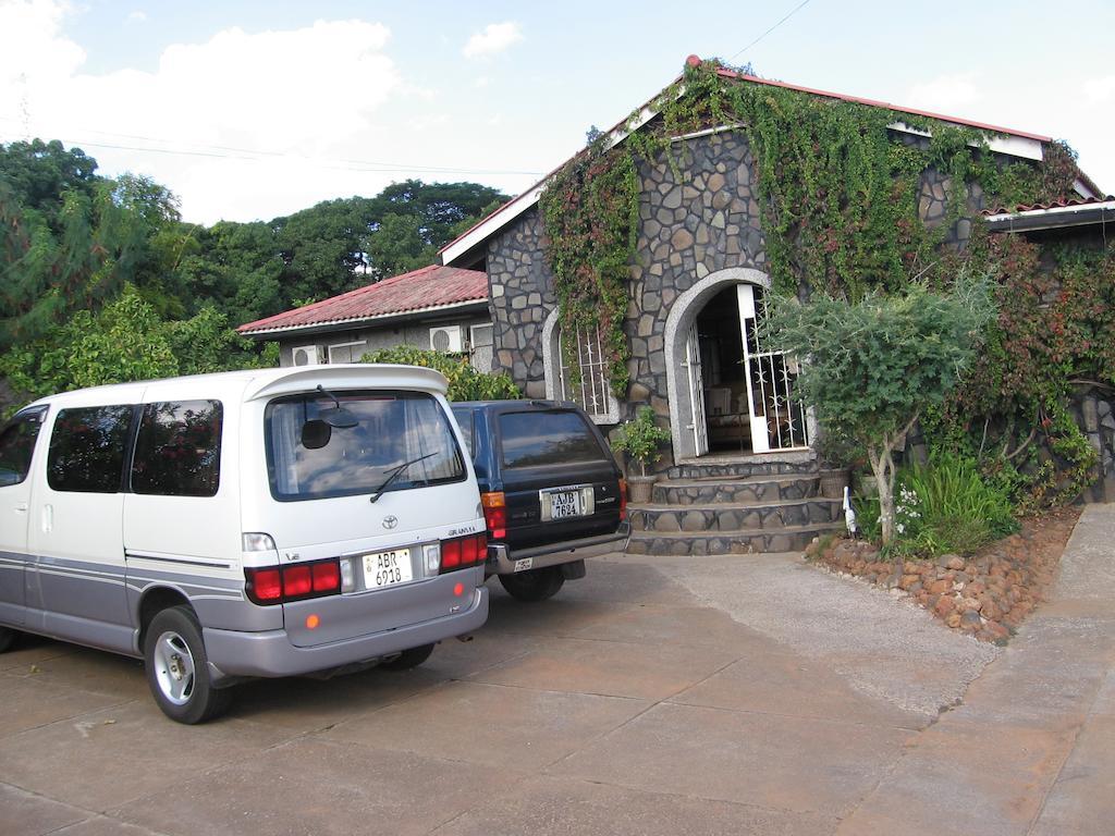 The Stone Guest House Livingstone Exterior foto